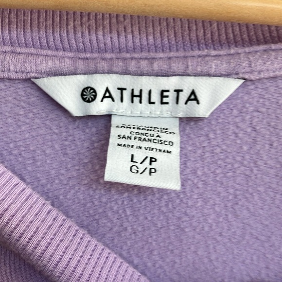 Athletic lilac sweatshirt size large petite - Picture 2 of 2